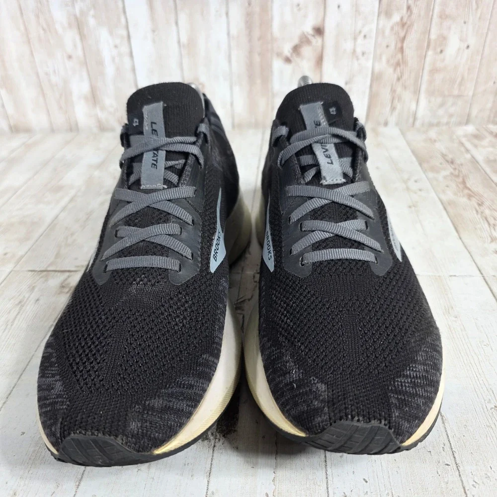 Brooks levitate running